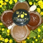 Pachetul 4 kg de miere de salcâm și polifloră 2+2